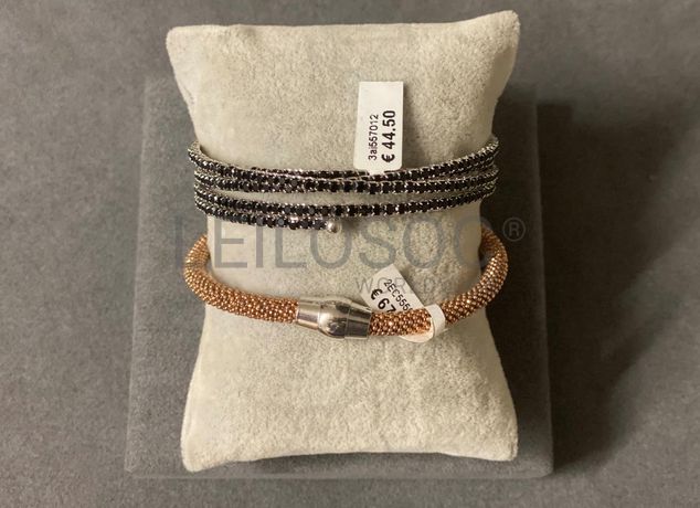 Pulseiras em prata e outros materiais