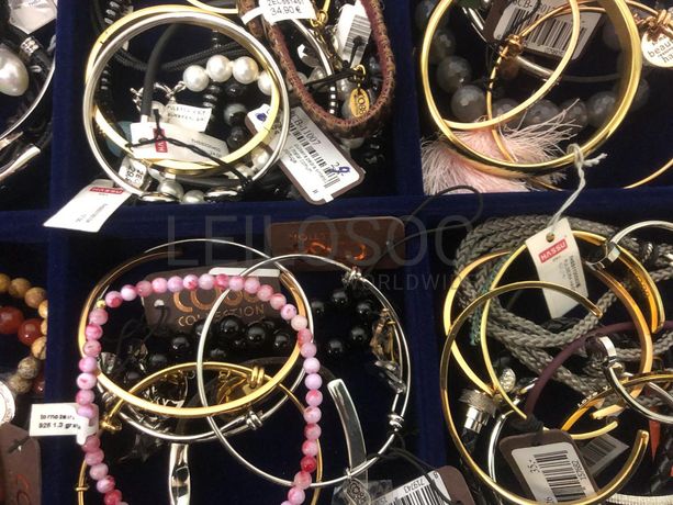 Pulseiras em prata e outros materiais