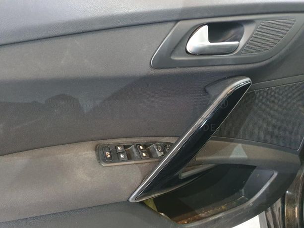 Peugeot 508 SW 1.6 HDI · Ano 2012