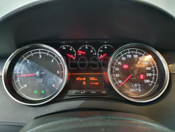 Peugeot 508 SW 1.6 HDI · Ano 2012