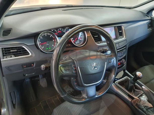 Peugeot 508 SW 1.6 HDI · Ano 2012