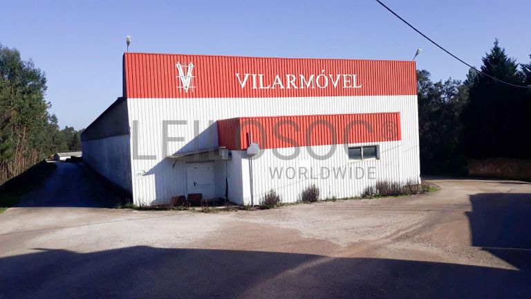 Armazéns + Lote para Construção + Terrenos · Ourém