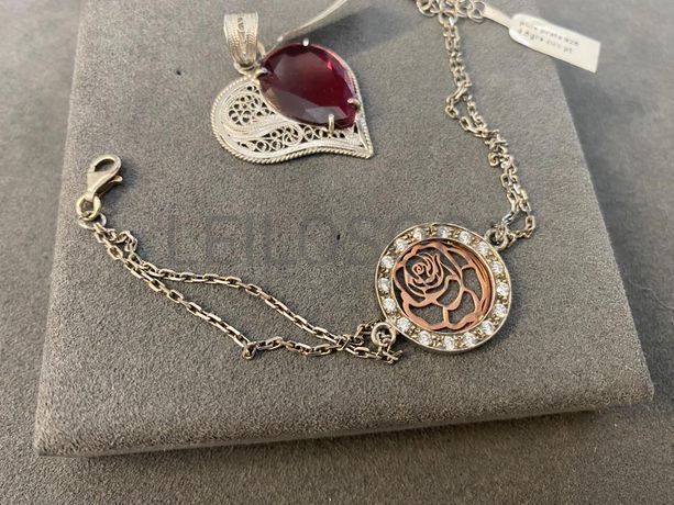 Pulseiras em prata e outros materiais + Medalha em Filigrana