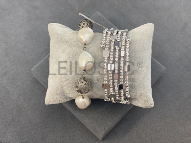 Pulseiras em prata e outros materiais