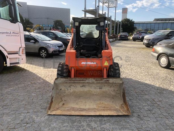 Mini Pá Carregadora Doosan 450 PLUS · Ano 2006