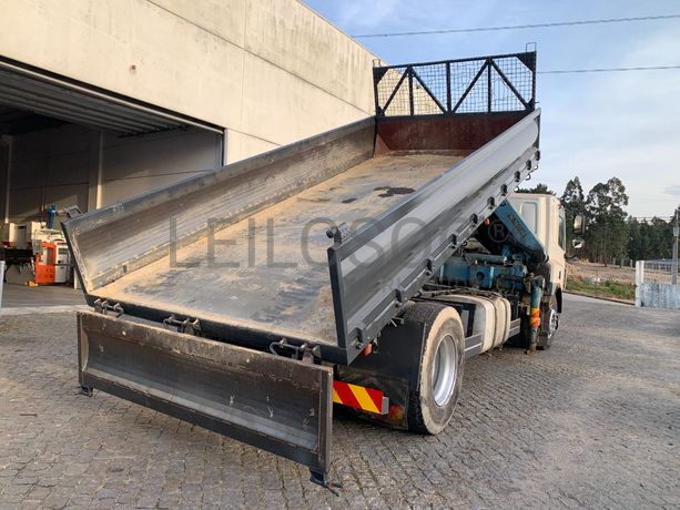 DAF CF 75.360 Tribasculante com Grua · Ano 2007