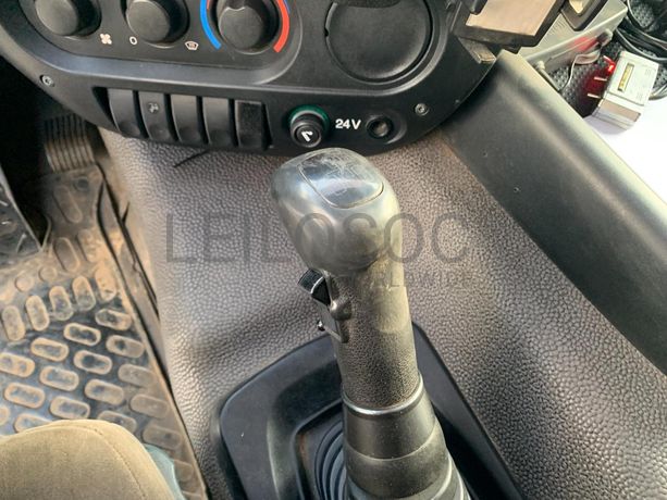 DAF CF 75.360 Tribasculante com Grua · Ano 2007