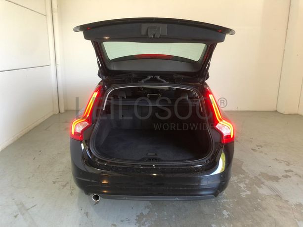 Volvo V60 · Ano 2016