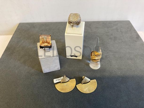 Par de brincos + Anéis