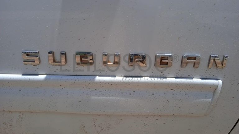Chevrolet Suburban ·