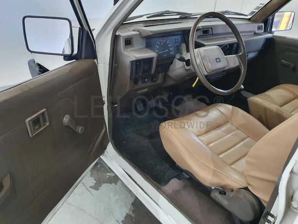 Mitsubishi L200 pick-up 2.5D · Ano 1991