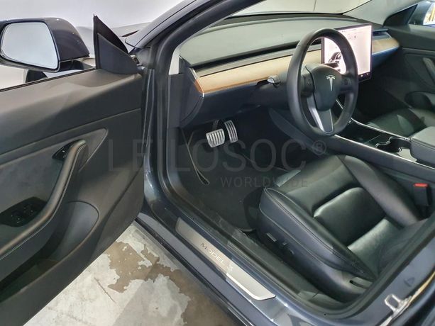 Tesla Model 3 Elétrico · Ano 2020