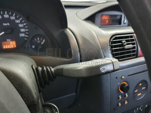 Opel Corsa C Van1.7DI · Ano 2001