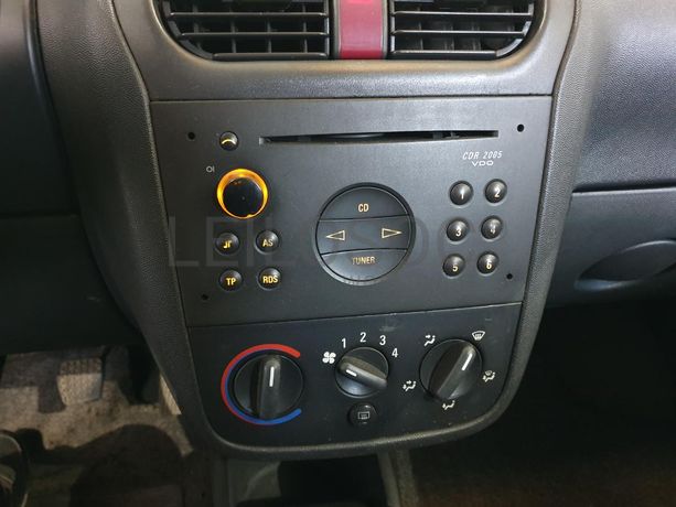 Opel Corsa C Van1.7DI · Ano 2001