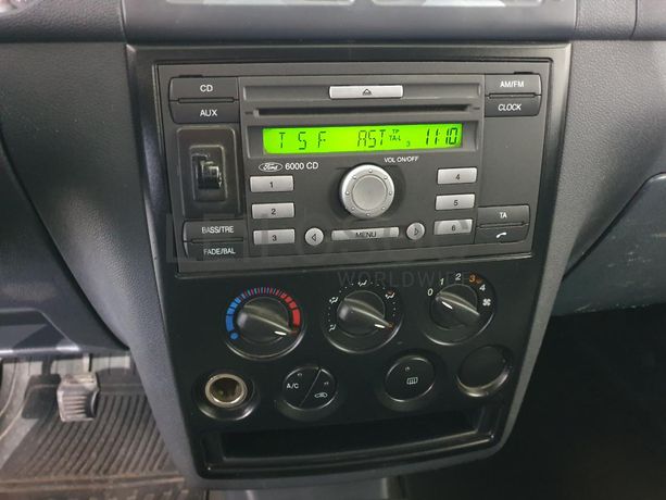 Ford Transit Connect 1.8 TDCI · Ano 2009