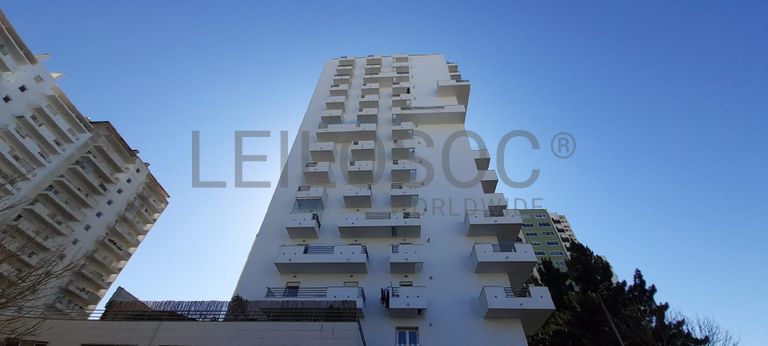 Apartamento T3 · Alfragide, Amadora
