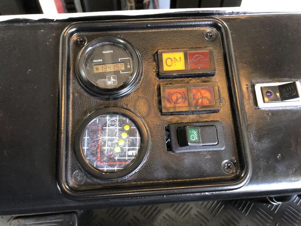 Empilhador Elétrico Fiat E25N · 2500KG