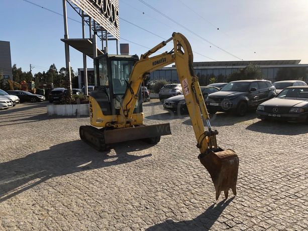 Mini Giratória Rastos Komatsu PC35MR-2