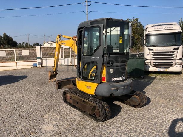 Mini Giratória Rastos Komatsu PC35MR-2