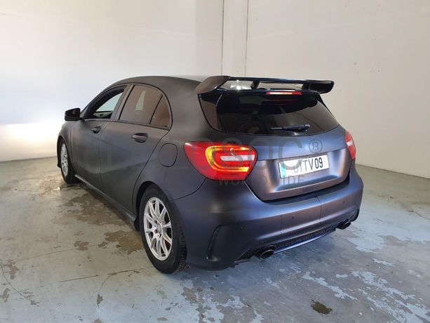 Mercedes-Benz A 180 · Ano 2013