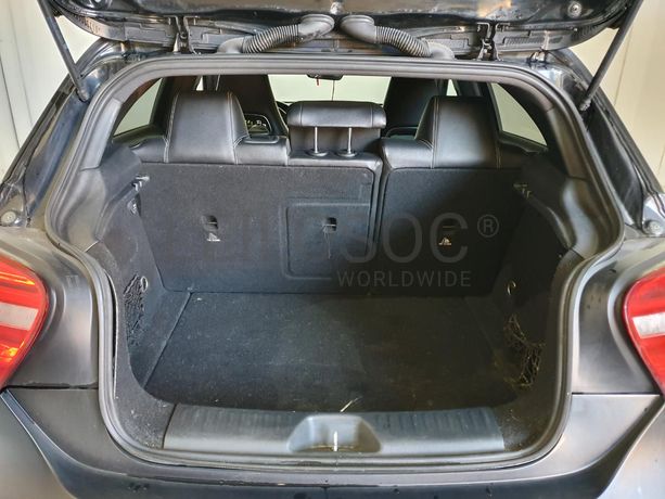 Mercedes-Benz A 180 · Ano 2013