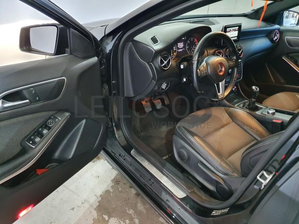 Mercedes-Benz A 180 · Ano 2013