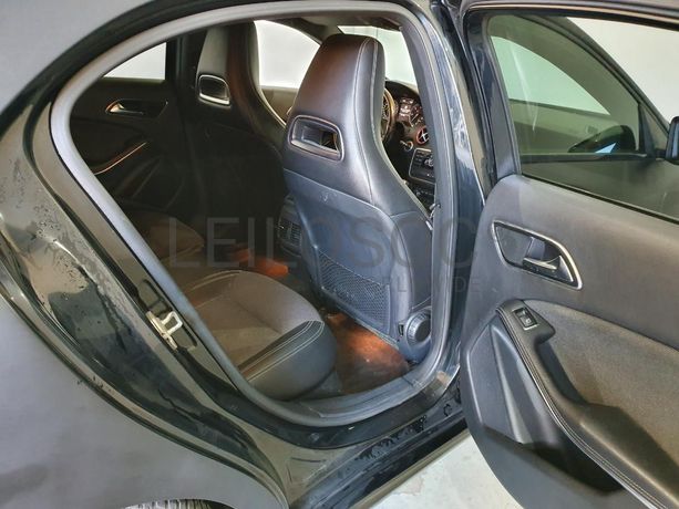 Mercedes-Benz A 180 · Ano 2013