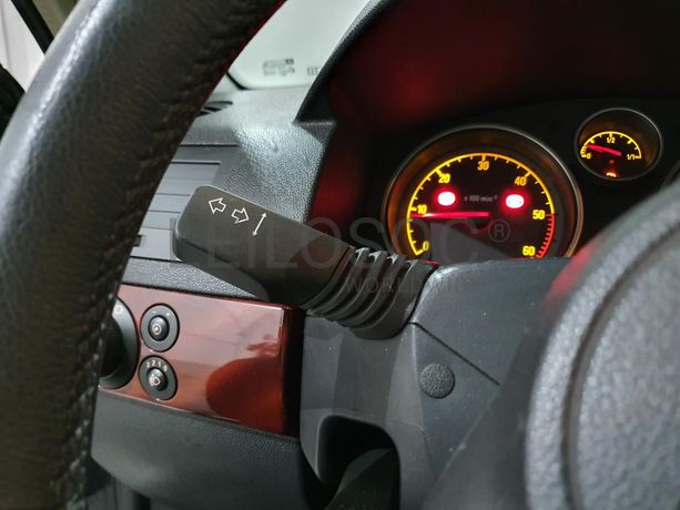 Opel Astra 1.7 CDTI · Ano 2005