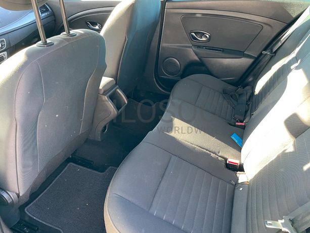 Renault Mégane Sport Tourer 1.5 DCI · Ano 2015