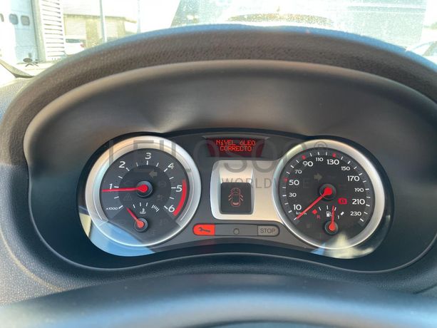 Renault Clio 1.5DCI · Ano 2008