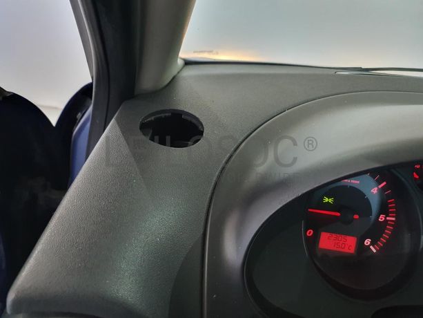 Seat Ibiza 1.4 TDI · Ano 2003