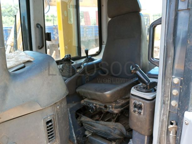 Bulldozer Komatsu ·