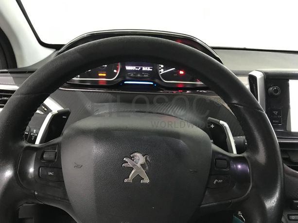 Peugeot 2008 1.6 HDI · Ano 2013
