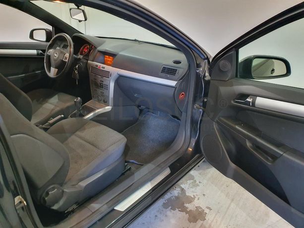 Opel Astra 1.3 CDTI · Ano 2008