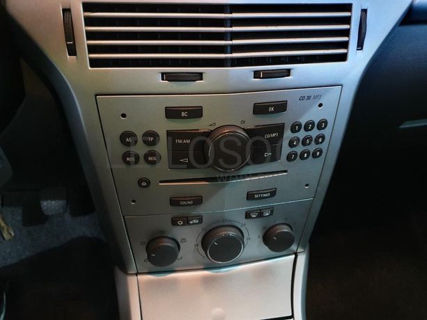 Opel Astra 1.3 CDTI · Ano 2008