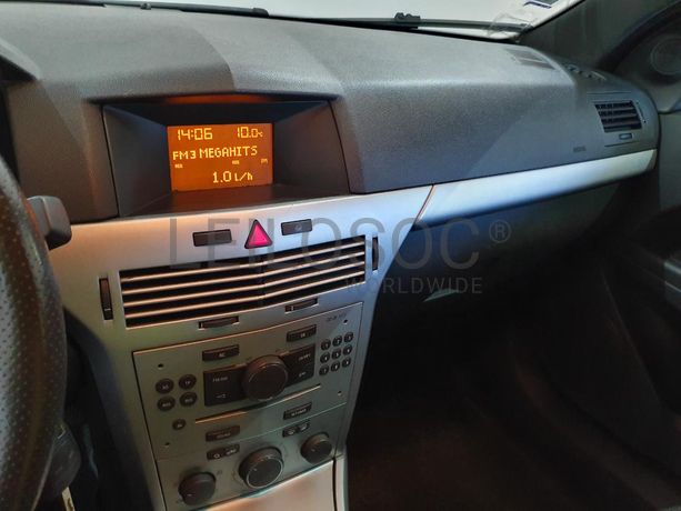 Opel Astra 1.3 CDTI · Ano 2008