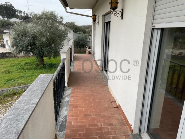 Moradia V4 · Ourém