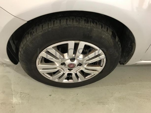 Fiat Punto 1.2 · Ano 2016