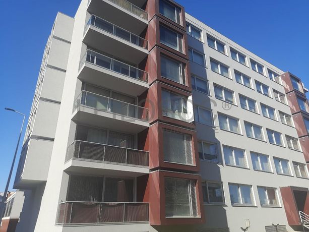 Apartamento T3 c/ Garagem  · Vila Nova de Gaia