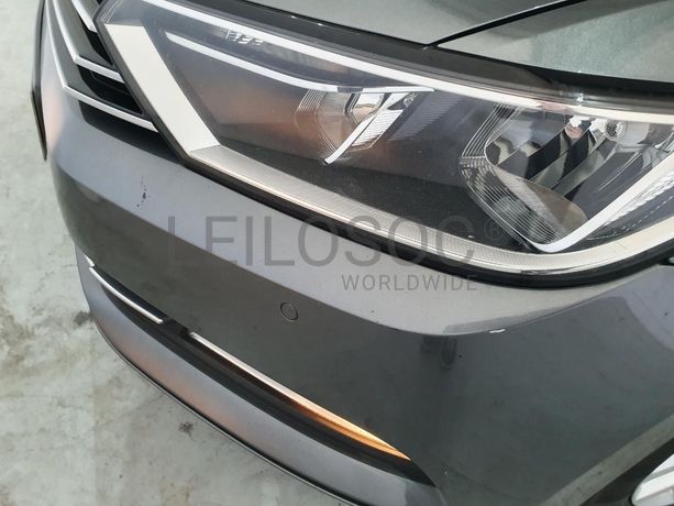 Volkswagen Passat 1.6 TDI · Ano 2015