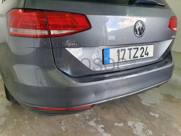 Volkswagen Passat 1.6 TDI · Ano 2015
