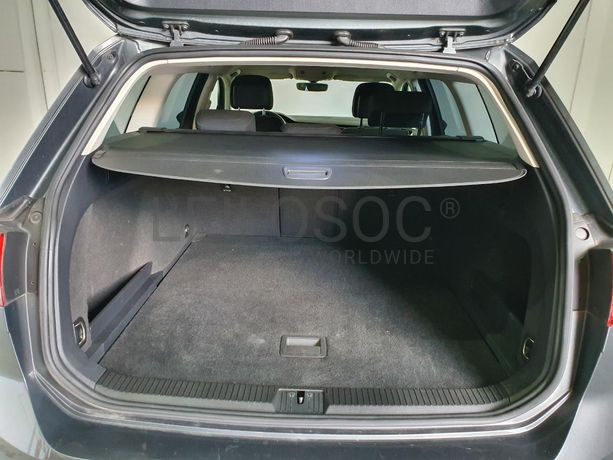 Volkswagen Passat 1.6 TDI · Ano 2015