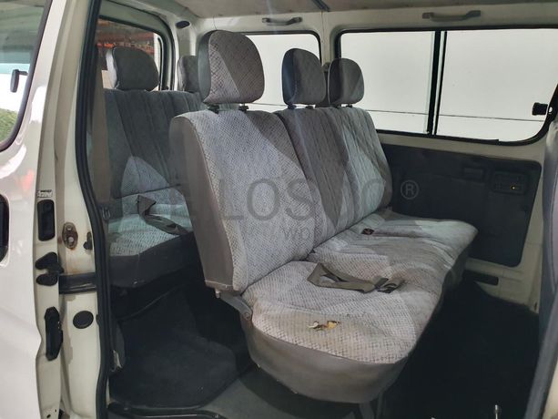 Toyota Hiace 2.4D · Ano 2001