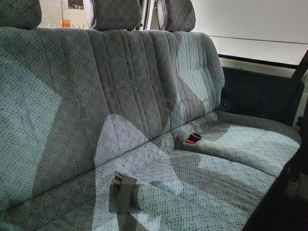 Toyota Hiace 2.4D · Ano 2001