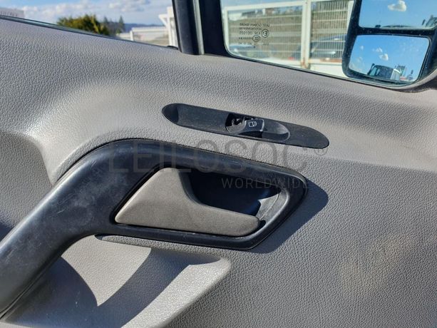 Mercedes-Benz Sprinter 210 CDI · Ano 2011  
