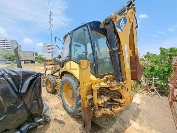 Retroescavadora CATERPILLAR 428E