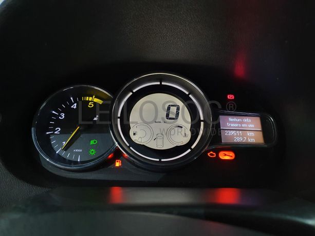 Renault Mégane 1.6 DCI · Ano 2014