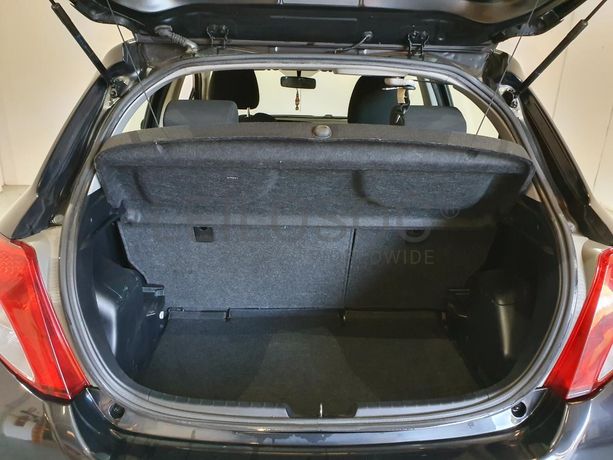 Toyota Yaris 1.0 · Ano 2012