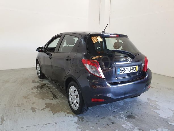 Toyota Yaris 1.0 · Ano 2012