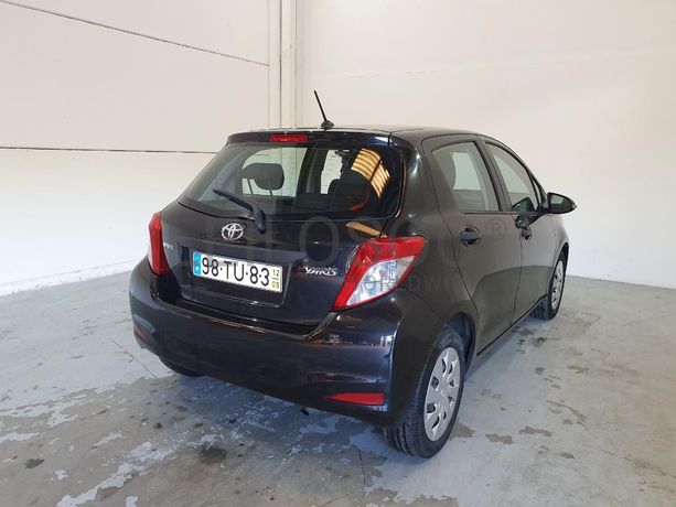 Toyota Yaris 1.0 · Ano 2012